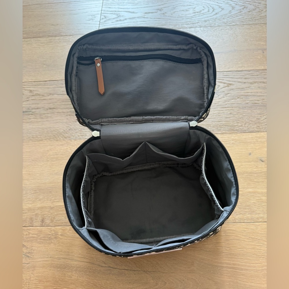 Petunia Pickle Bottom Travel Bags (large and medium) - Picture 5 of 5